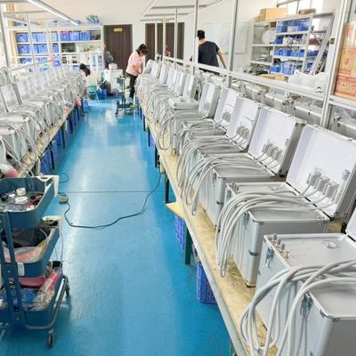 Kotak Perawatan Portabel Unit Turbin Klinik Gigi Dengan Sistem Hisap Kompresor Udara dan Semprotan Triplex untuk Praktik Kedokteran Gigi
