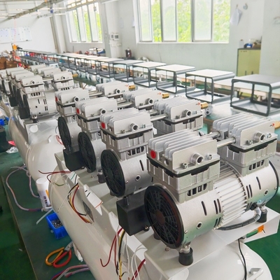 Kompresor Udara Gigi Tanpa Oli 3.5HP Dengan Pengering Udara 3 Motor Kebisingan Rendah 65dB Kompresor Udara Untuk Penggunaan Medis