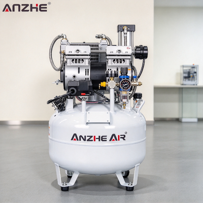Grade Medis 550W Oil Free Silent Air Compressor 32L Air Tank Dibangun di Dryer Bersih Air Kering Sumber untuk Klinik Gigi dan Instrumen Gigi